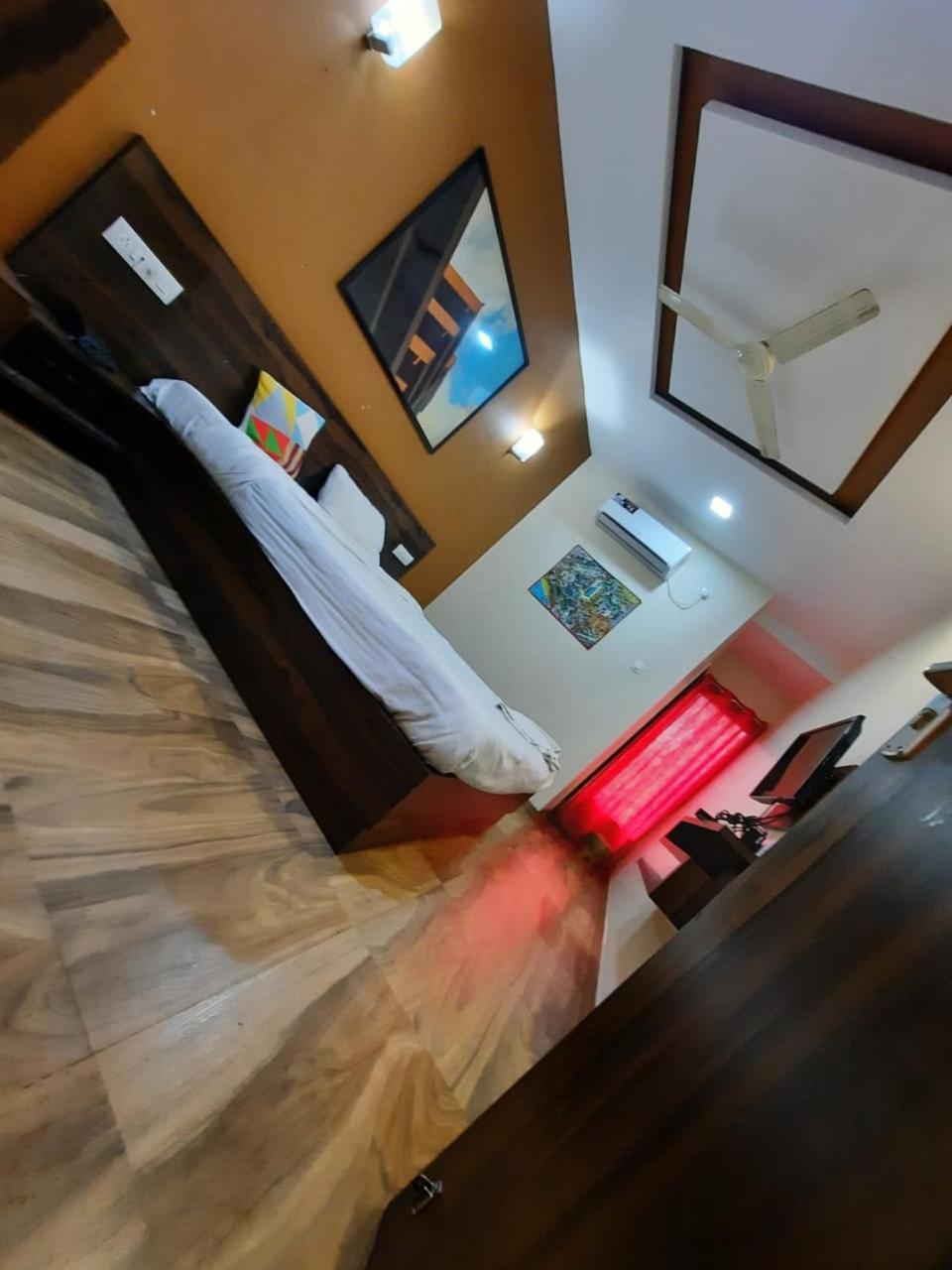 Karla Retreat Resort Лонавала Екстериор снимка